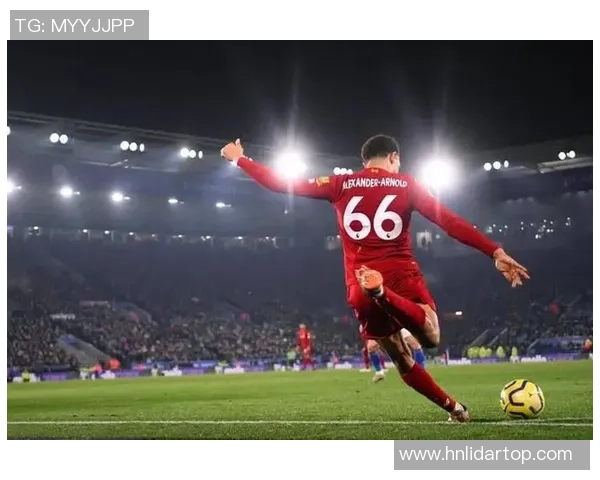 从小经历艰辛的足球明星如何逆袭成就辉煌人生